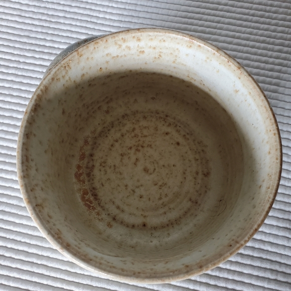 2 Handmade Pottered Bowls Vintage Pottery Brown Blue Signed 20oz - Picture 6 of 9